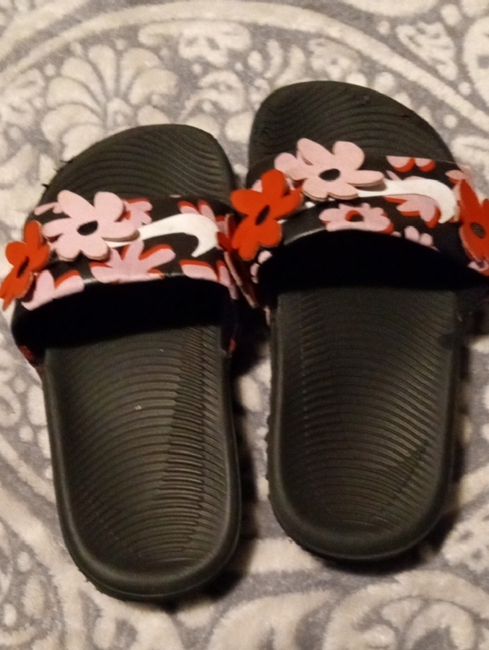 Source Unknown Black Slide Sandals with Pink and Red Floral Accents